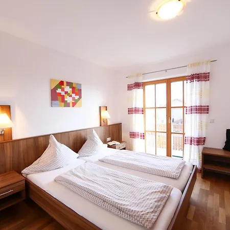 Auf Dem Paulbauernhof Farm stay Triebenbach